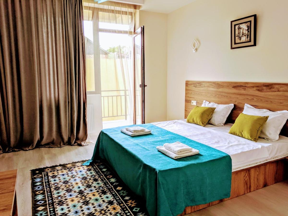 Hotel 5 Rooms Tbilisi Esterno foto