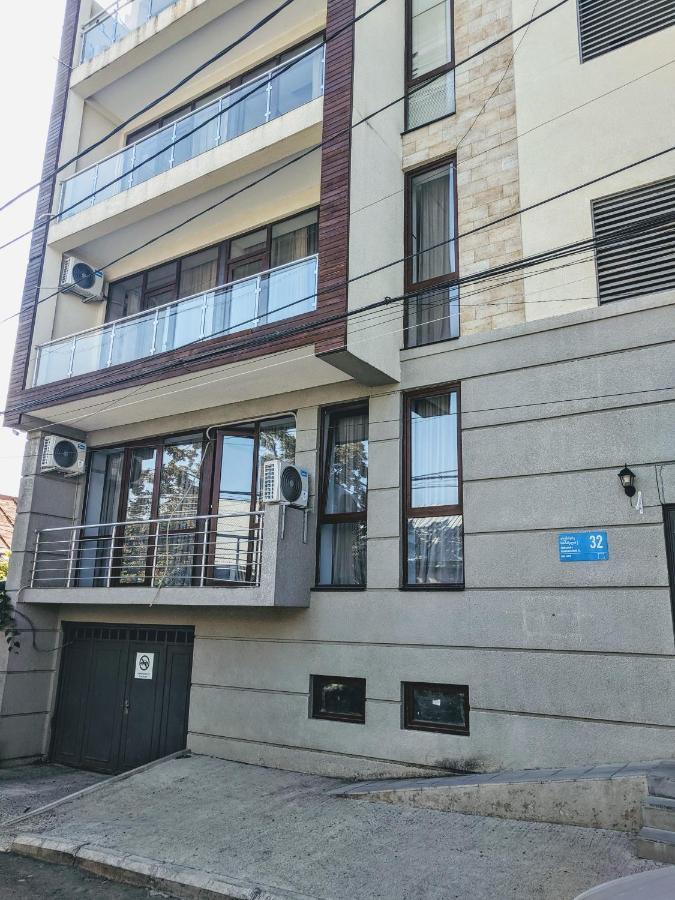 Hotel 5 Rooms Tbilisi Esterno foto