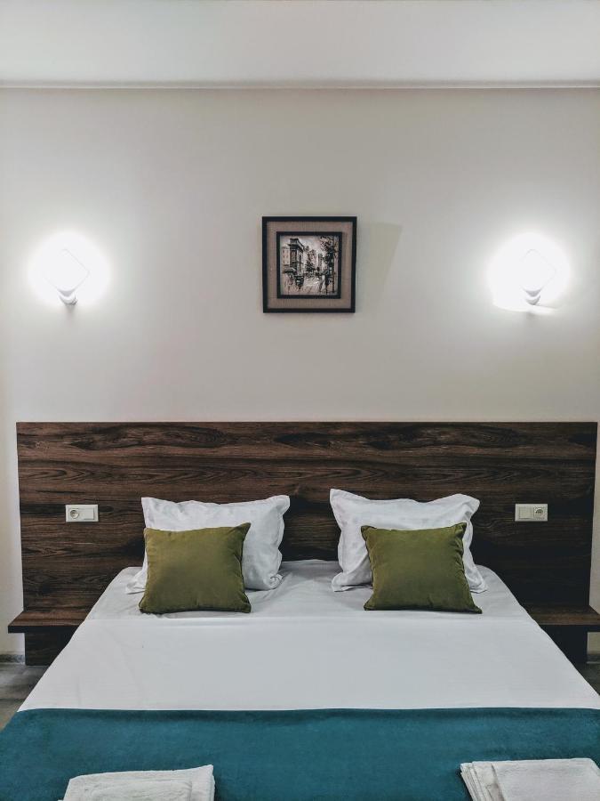 Hotel 5 Rooms Tbilisi Esterno foto