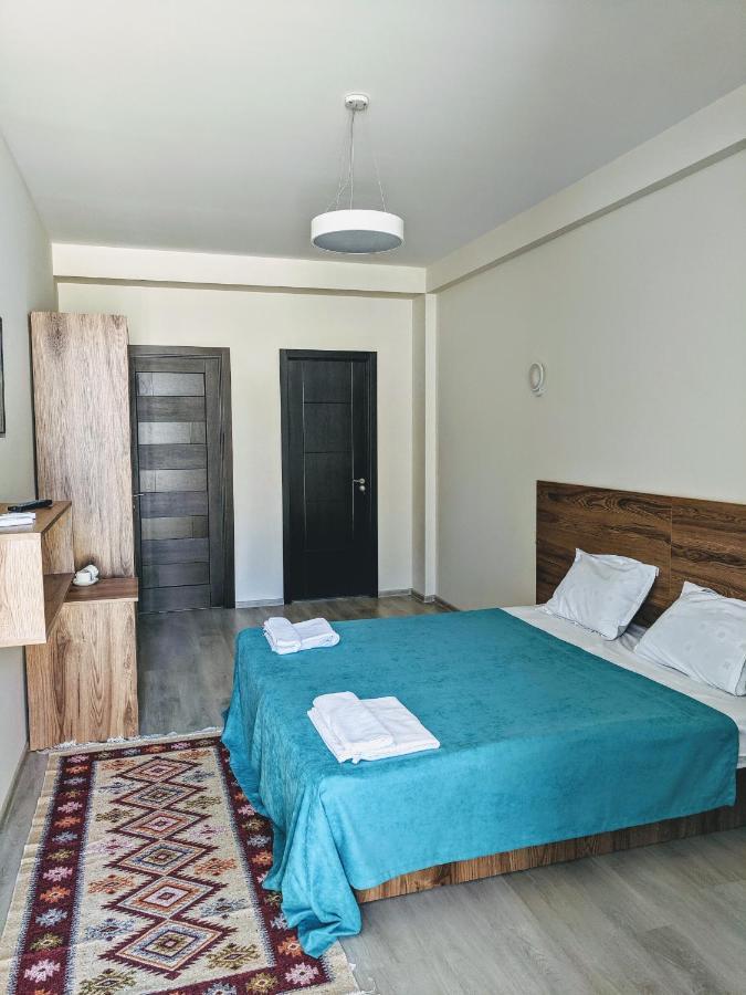 Hotel 5 Rooms Tbilisi Esterno foto