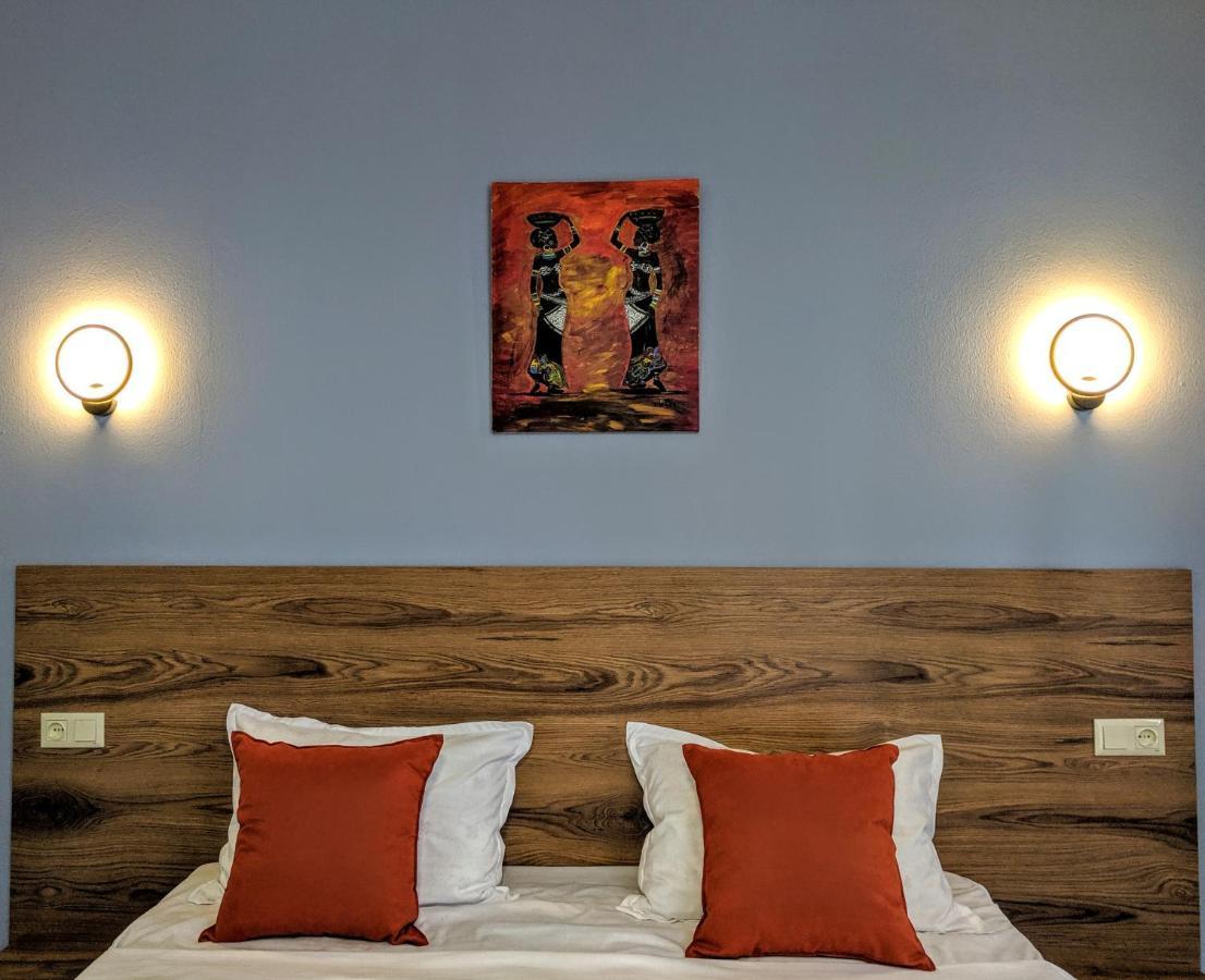 Hotel 5 Rooms Tbilisi Esterno foto