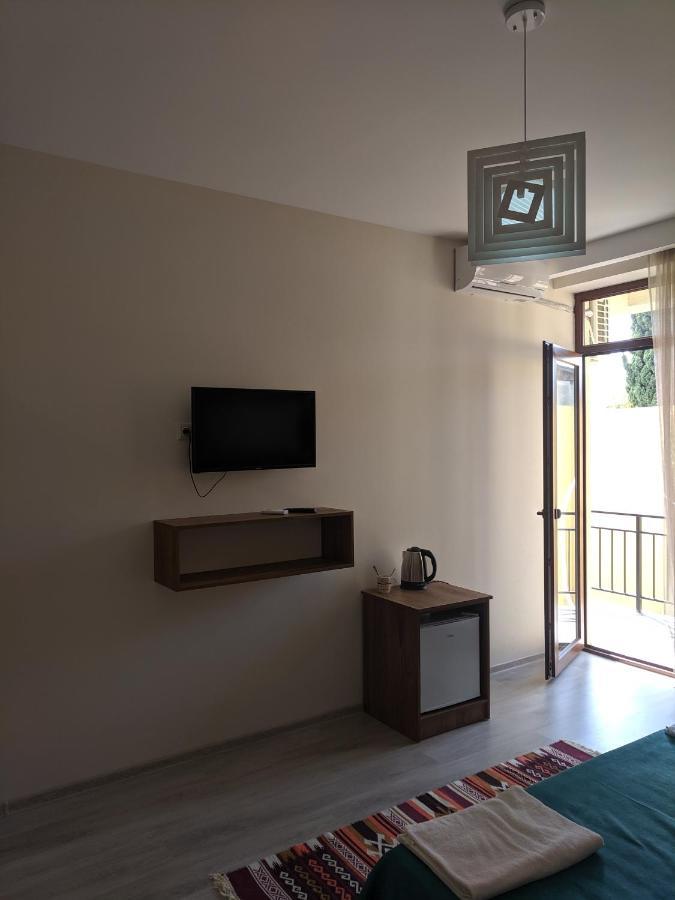 Hotel 5 Rooms Tbilisi Esterno foto